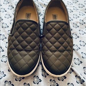 Quilted Steve Madden Shoes Size 5.5